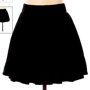 Large black Skirt